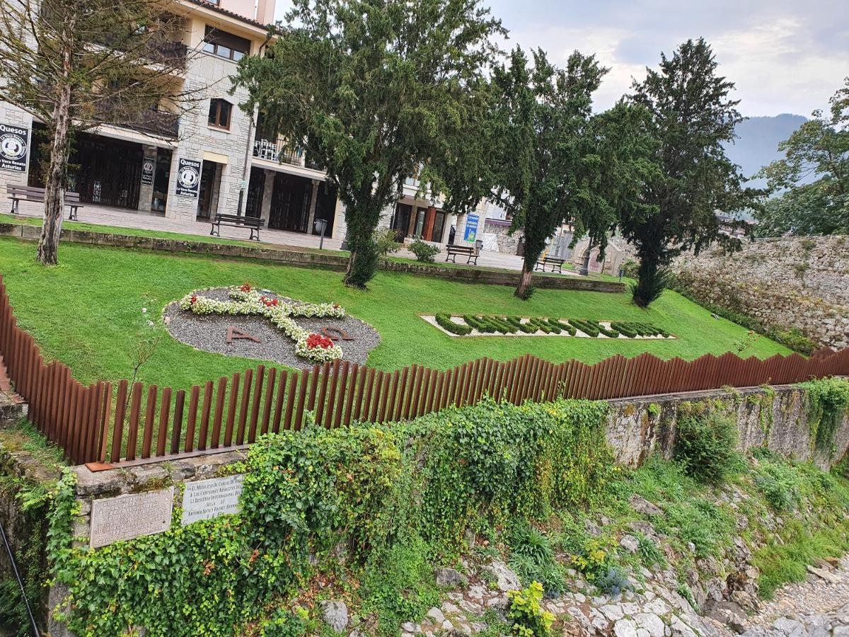 La Estancia De Cangas - Amplio Piso Con Garaje Onís Екстериор снимка